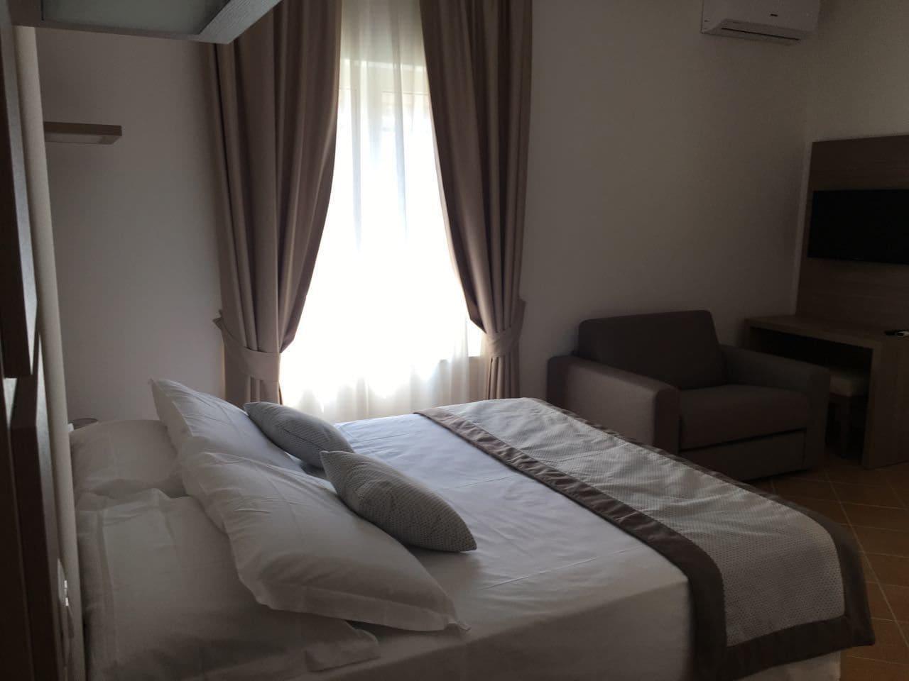 Hotiday Room Collection - Napoli Residenza Scarlatti Екстер'єр фото